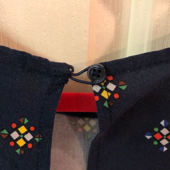 Old Navy shift dress with ruffle bell sleeves - Picture 5 of 5